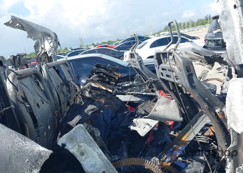 2022 Ford F-250 Lariat z USA, uszkodzony, nr VIN 1FT7W2BT2NEE76745